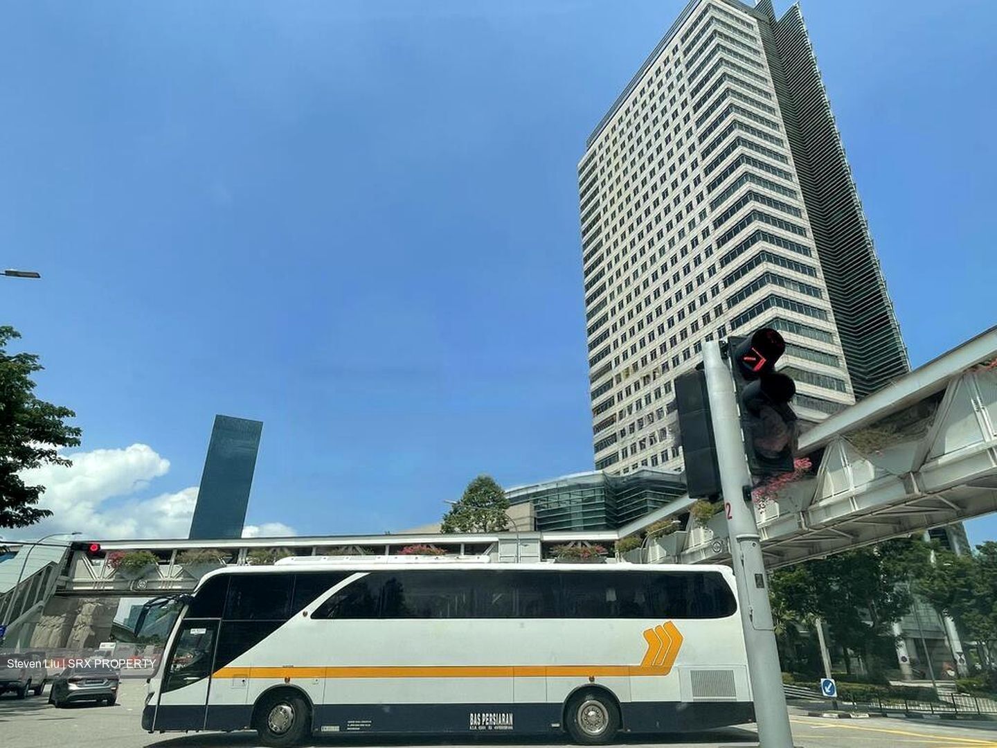 Jurong East Street 13 (D22), Retail #458370811